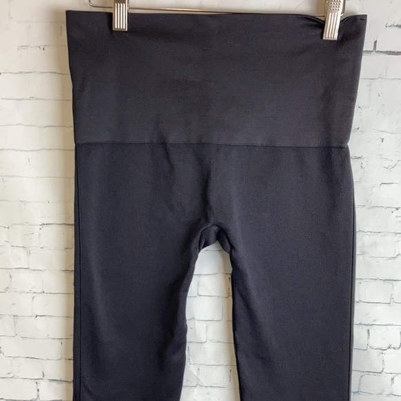SPANX Look At Me Now Crop Leggings Black 1X Plus Size Everyday Elevated Basic - Picture 8 of 16